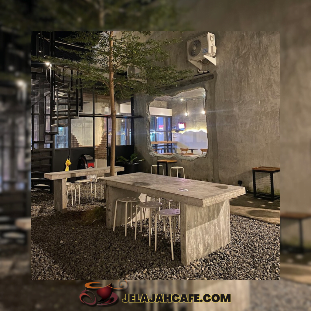 Atmosfera Coffee and Eatery
