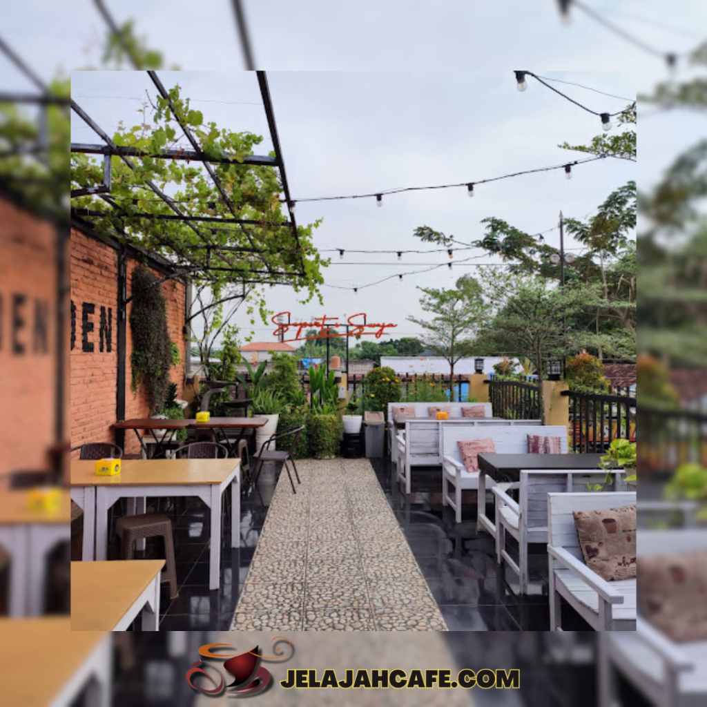 Khayangan Rooftop Cafe
