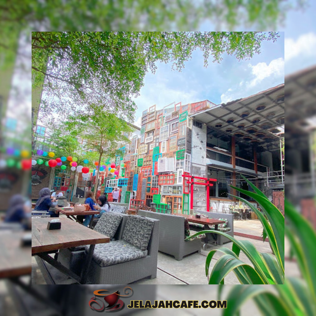 District Cafe & Resto