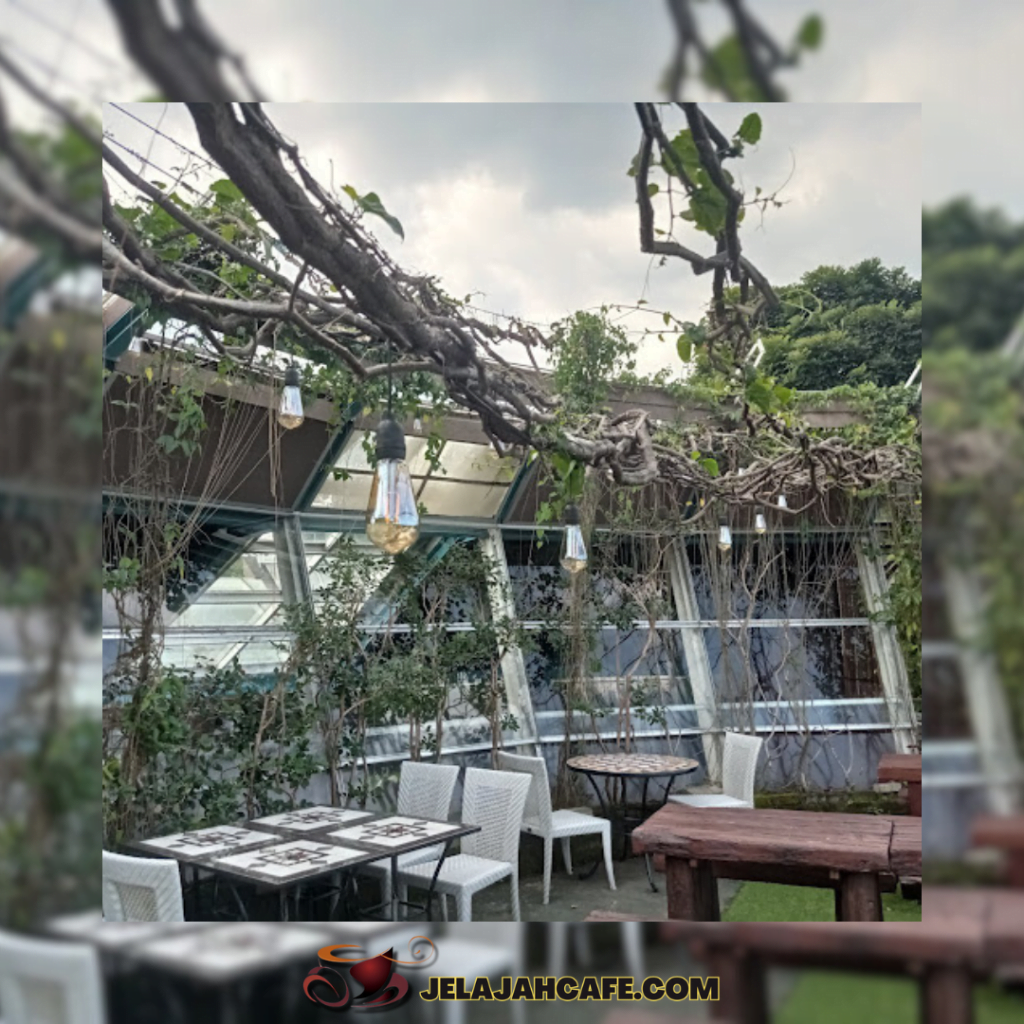 Cocorico Fantasy Garden