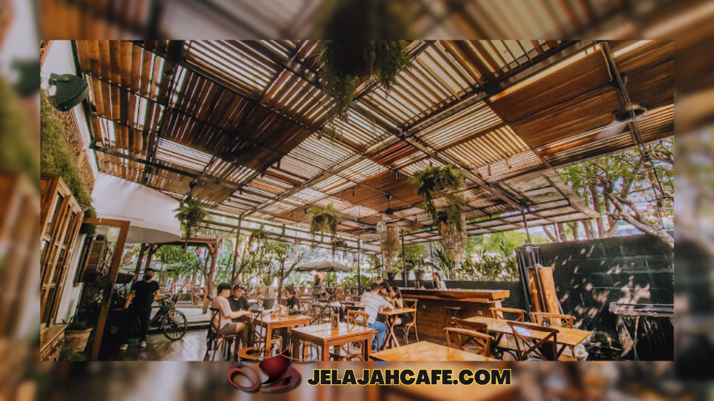 Suasana di Six Ounces Coffee Panglima Polim