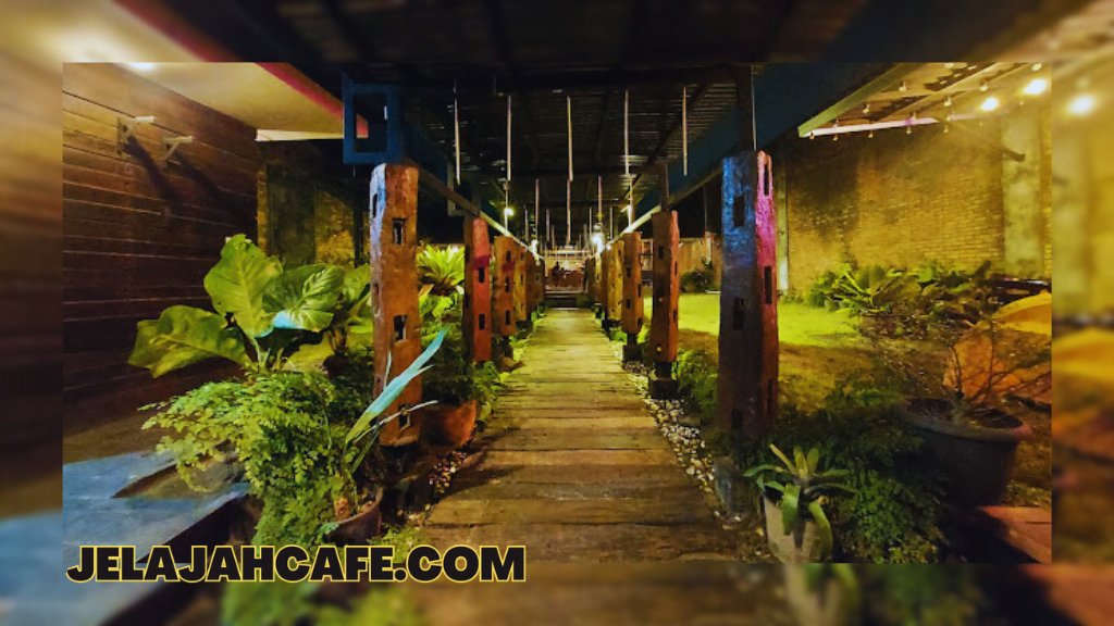 Suasana di Hideout Patisserie dan Cafe
