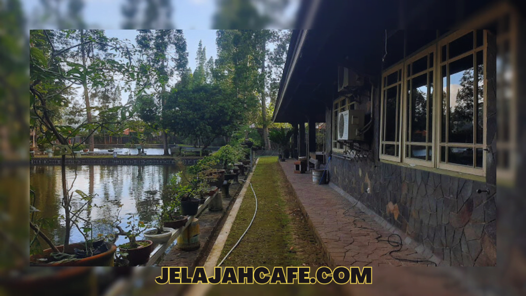Suasana di Urban Forest