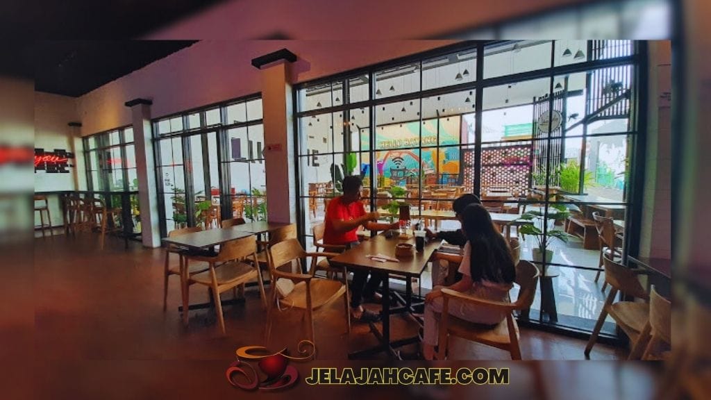 Suasana di Like Mie dan Coffee